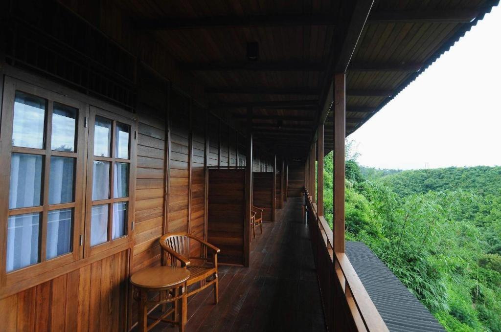 วิลลาเลม่อน Hotel เล็มบัง ภายนอก รูปภาพ