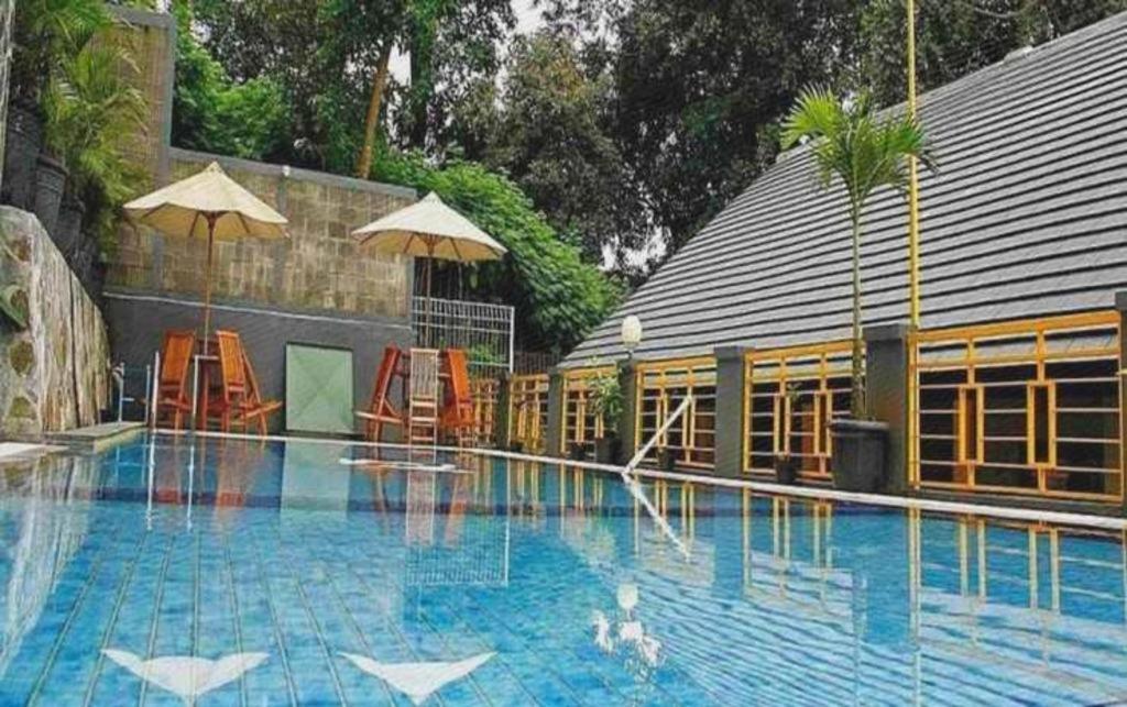 วิลลาเลม่อน Hotel เล็มบัง ภายนอก รูปภาพ