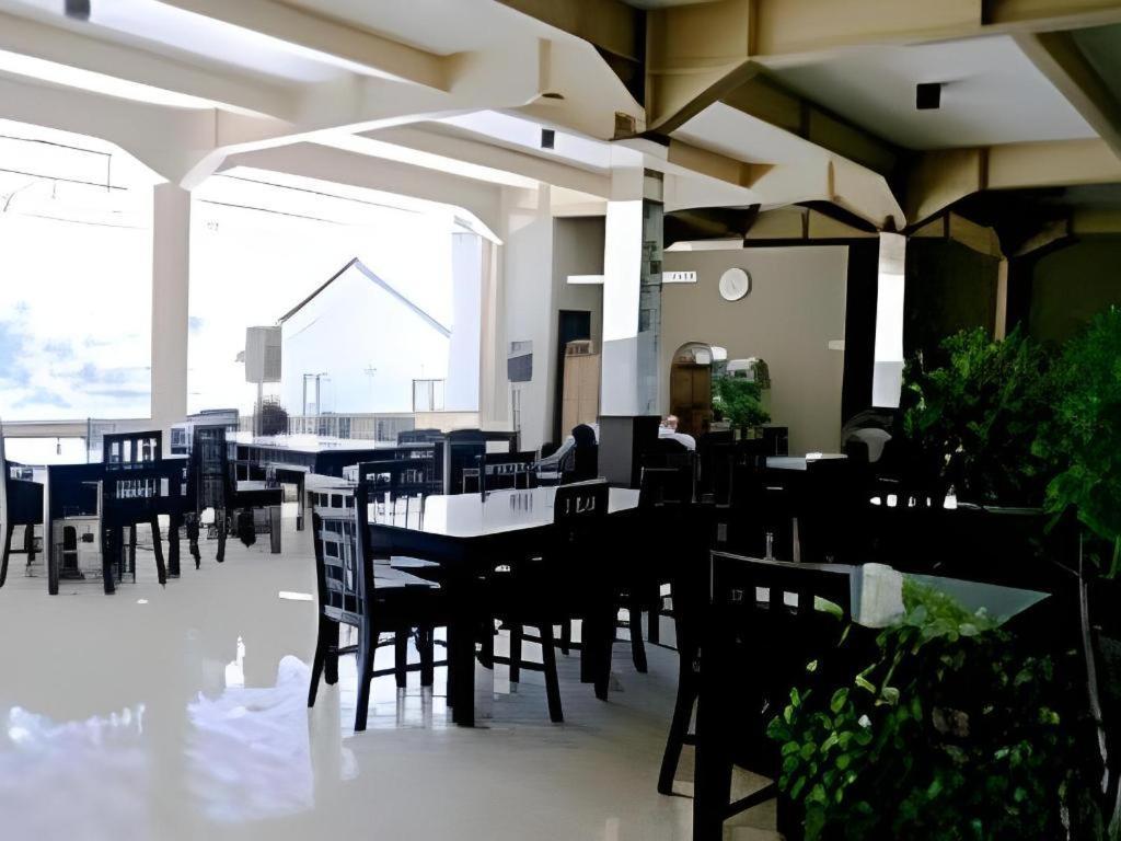 วิลลาเลม่อน Hotel เล็มบัง ภายนอก รูปภาพ