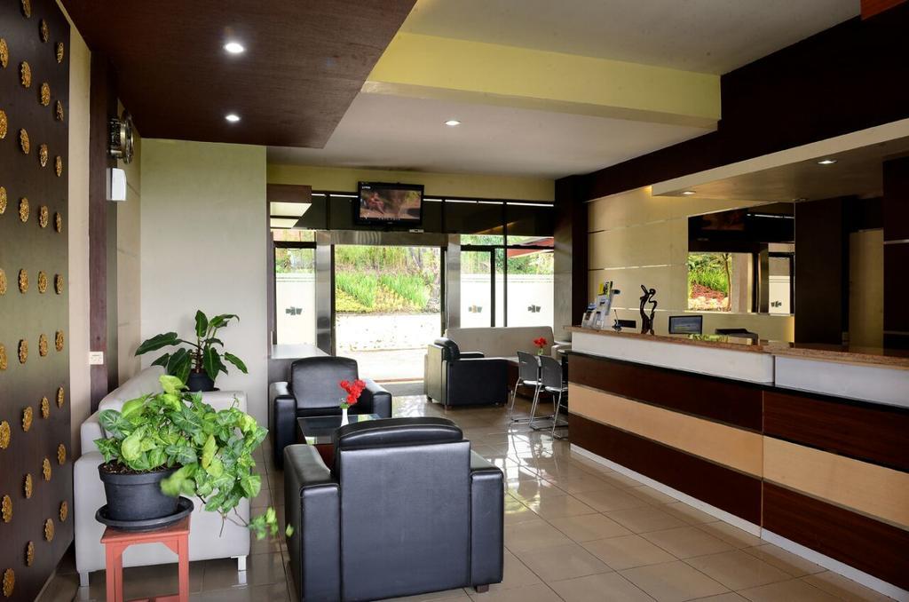 วิลลาเลม่อน Hotel เล็มบัง ภายนอก รูปภาพ