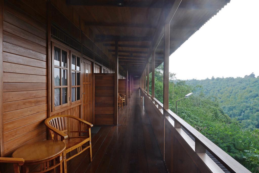 วิลลาเลม่อน Hotel เล็มบัง ภายนอก รูปภาพ